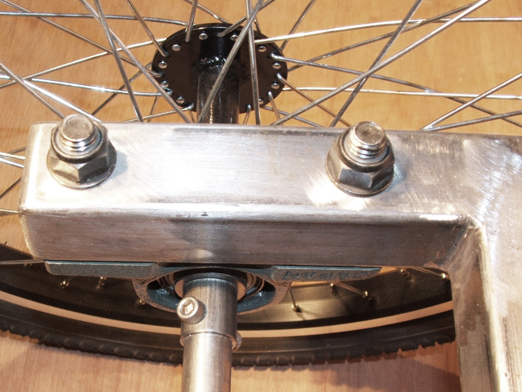 Sociable Tandem Trike - delta trike hubs